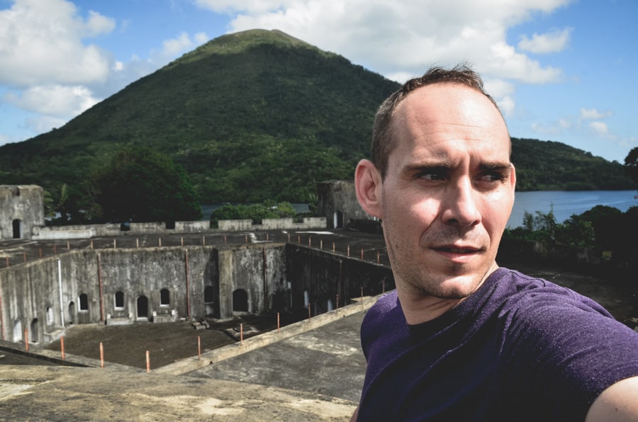 Getting to the Banda islands: Fort Belgica