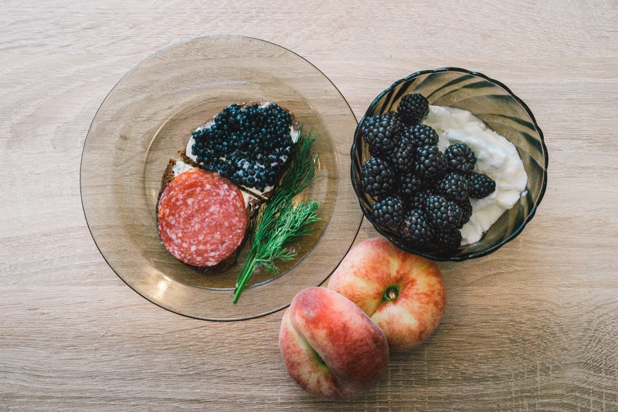 2 day Baku itinerary: Caviar, cold meat and fruit for breakfast in Baku