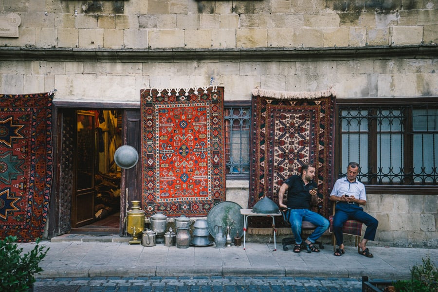 2 day Baku itinerary: Carpet shopping in Baku old town