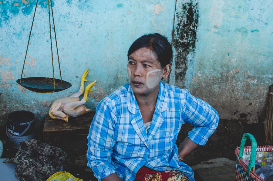 Travel photography from the Nyuang U market near Bagan in Myanmar