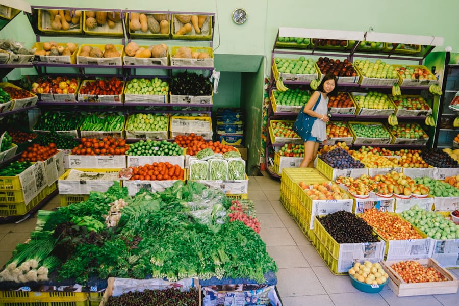 Buying fresh fruit in Yerevan