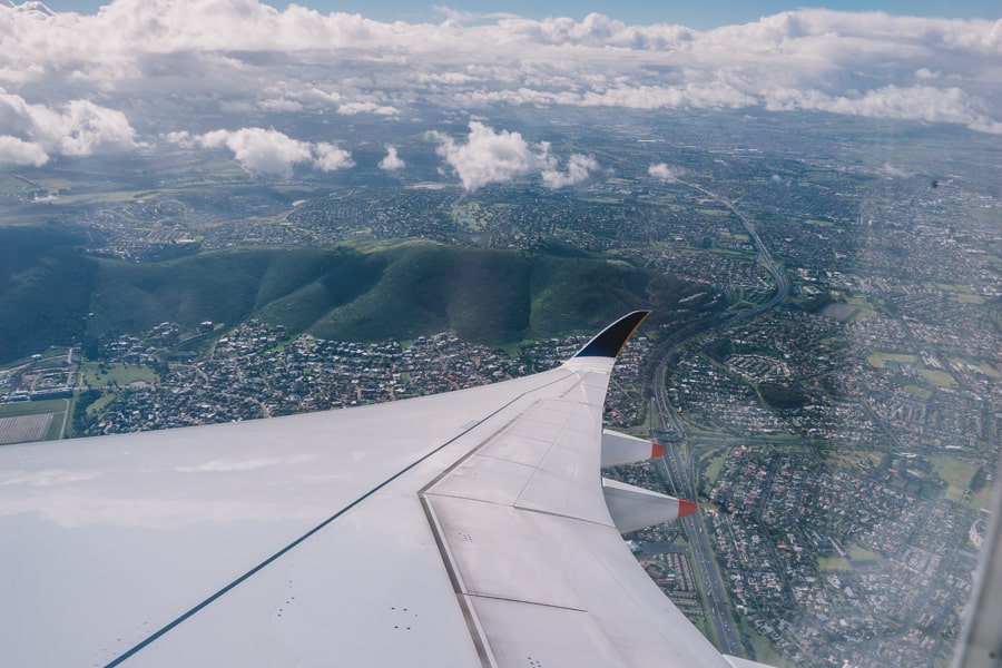 Singapore airlines wing tip over Cape Town