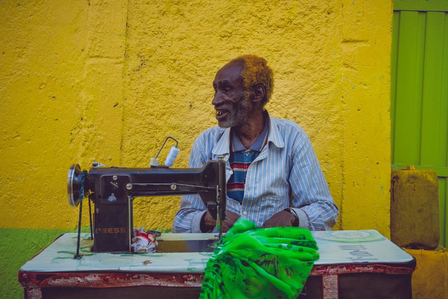 Tailor on the Makina Girgir street