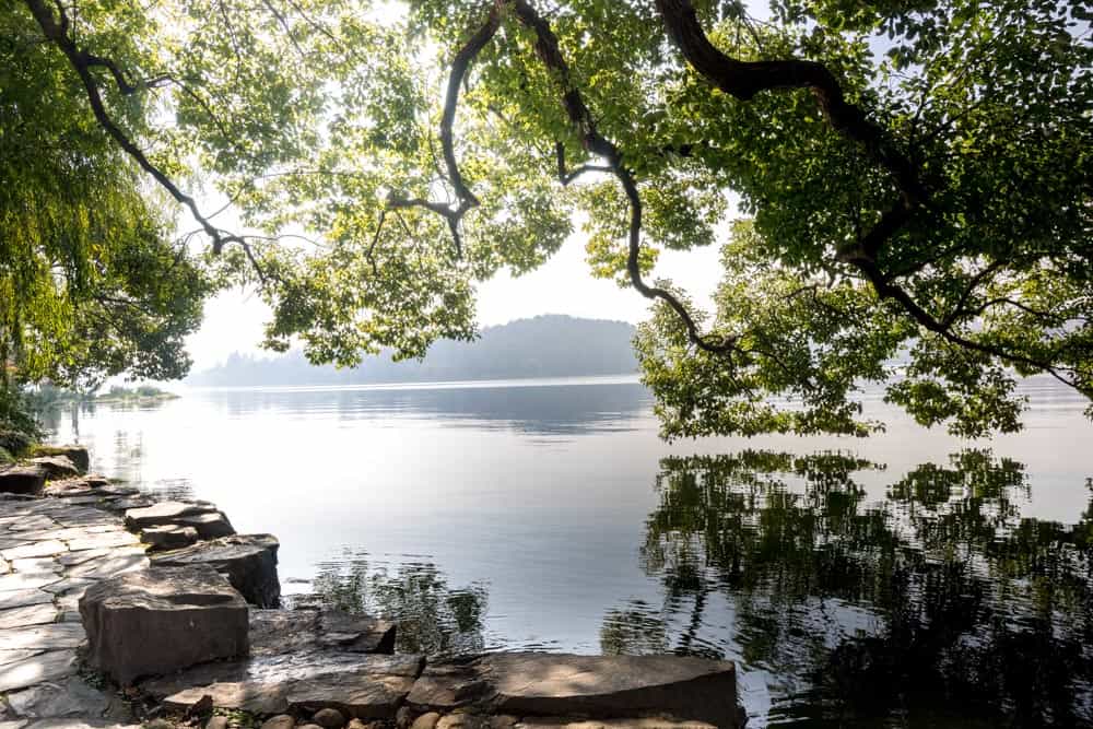 Scene of West LAke along Su Causeway