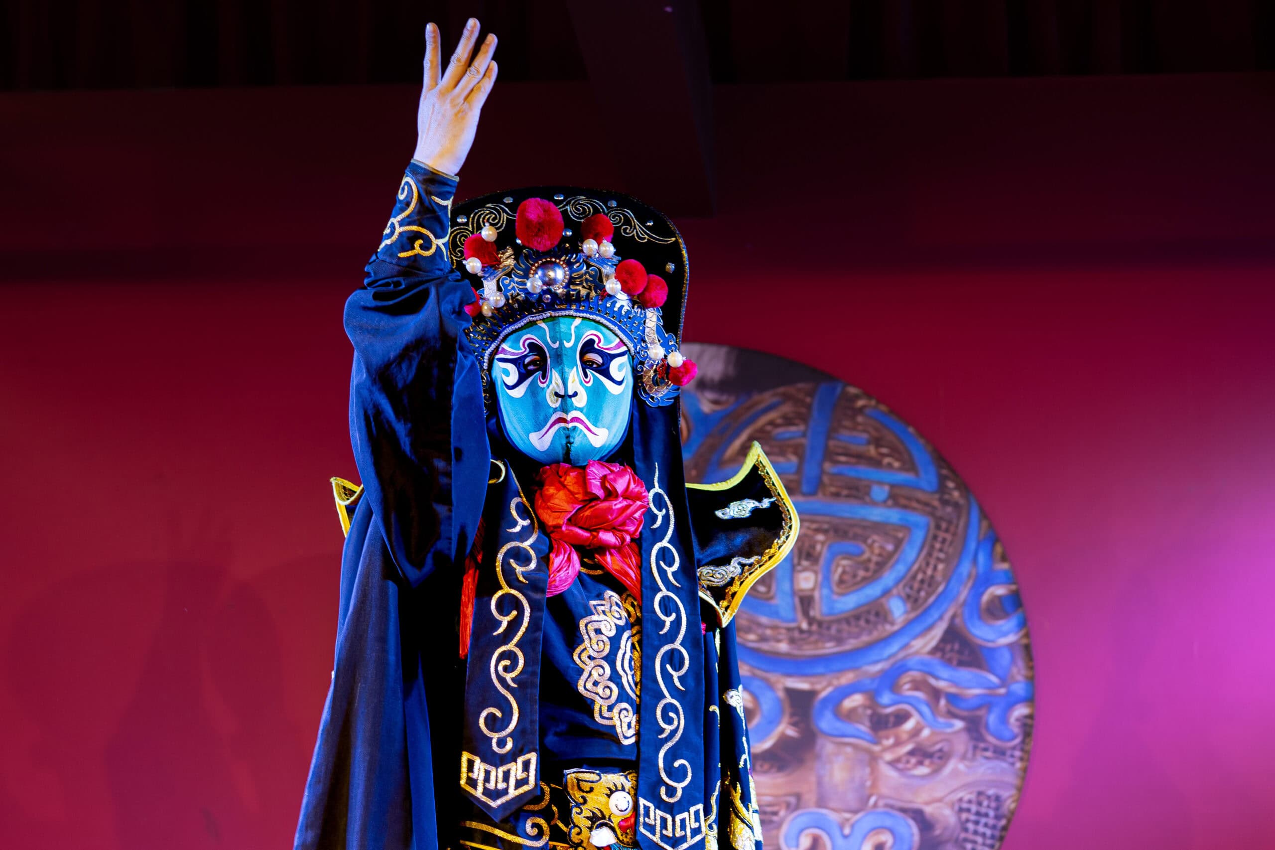 Chengdu face changing show