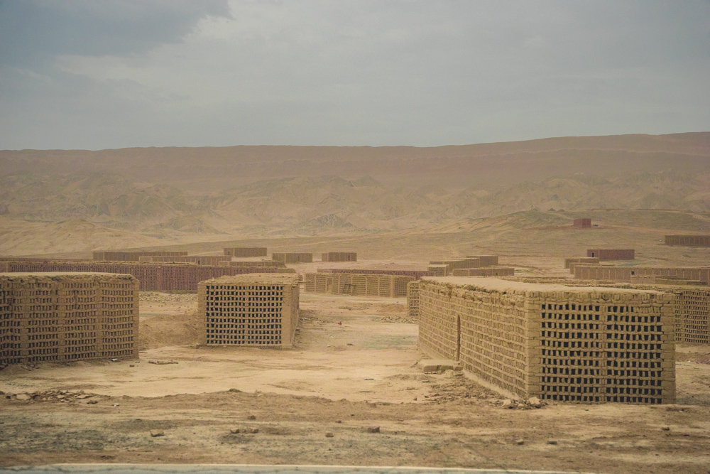 Chunche for drying grapes in Turpan