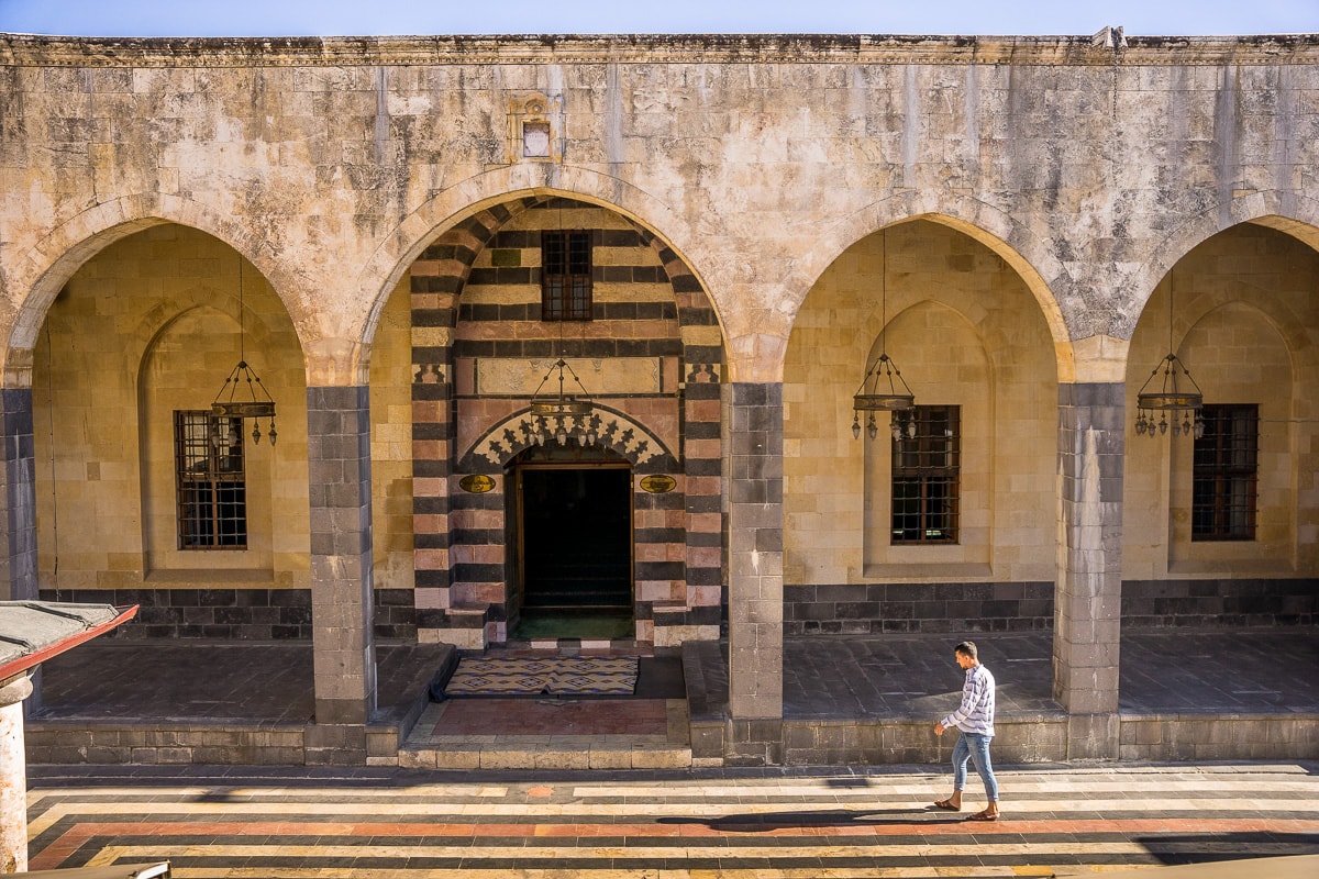 Man entering a mosque in Gaziantep