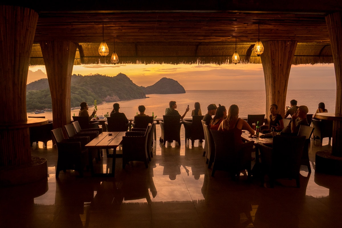 Paradise bar, Labuan Bajo