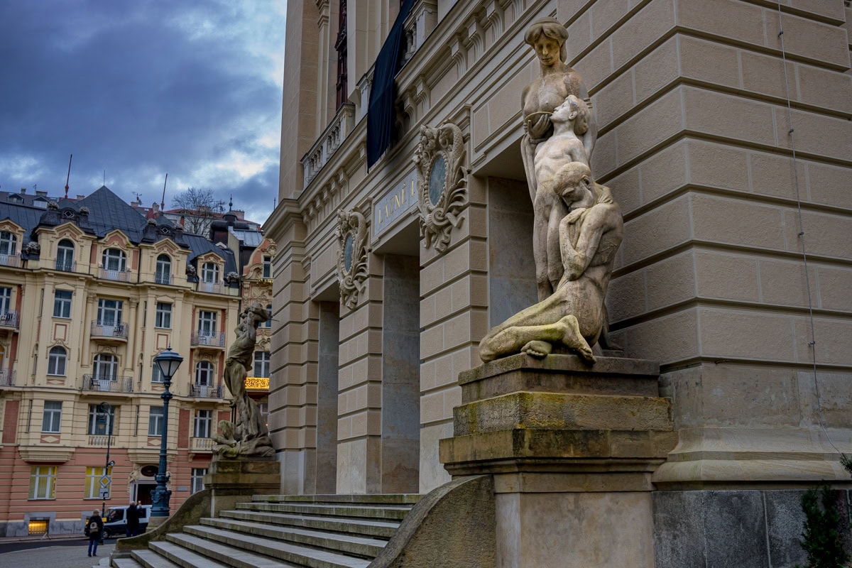 Statues outside the entrance of the Kaiserbad Spa in Karlovy Vary