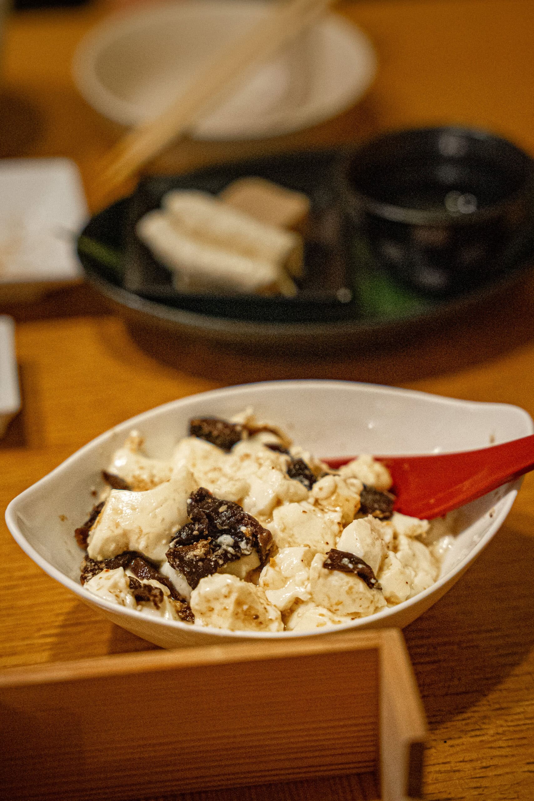 Soft tofu mixed with seaweed