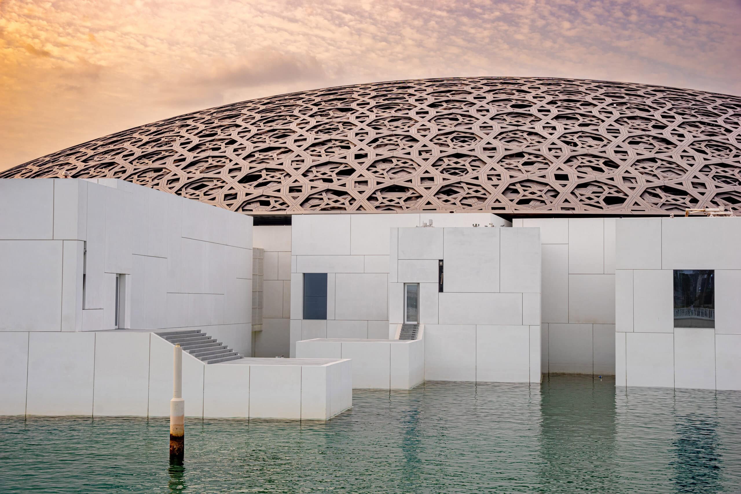 Louvre Abu Dhabi architecture