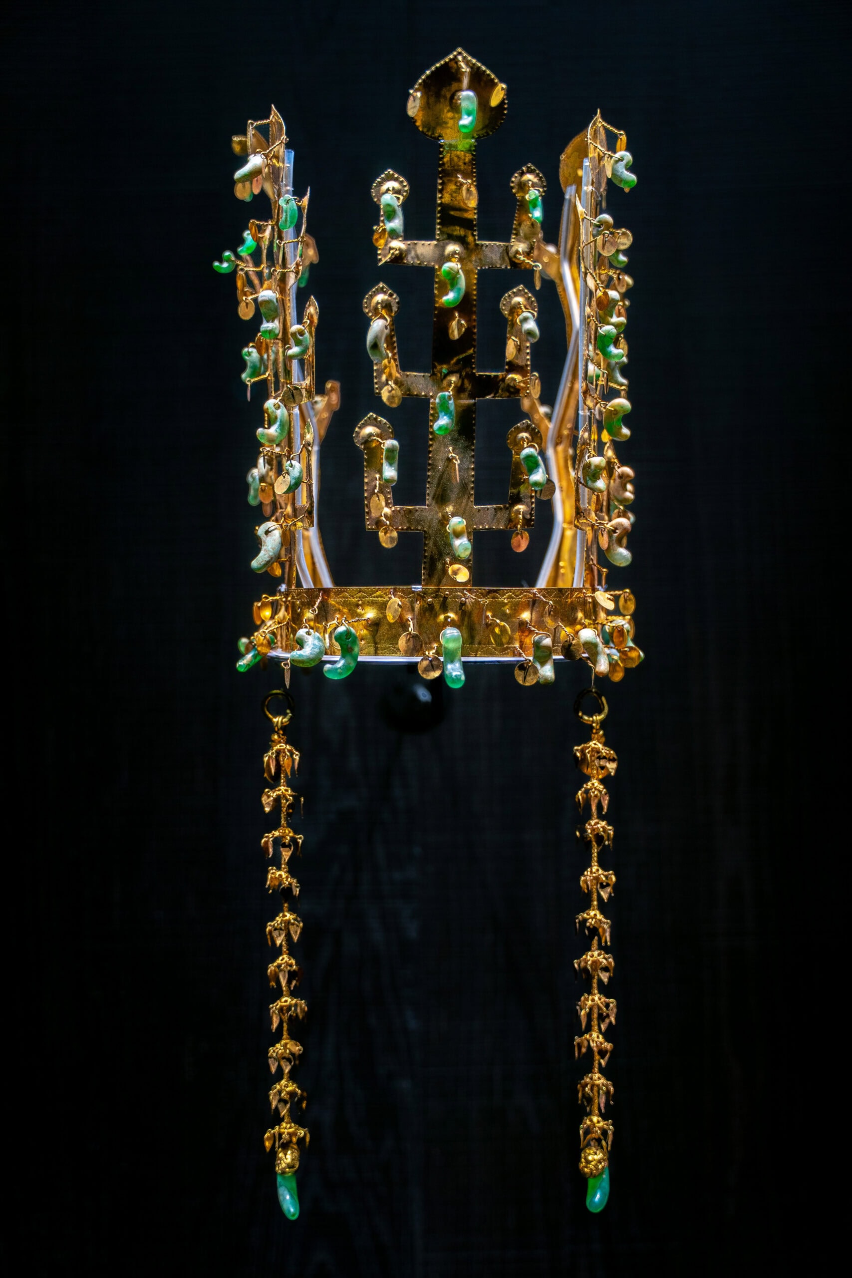Silla gold crown exhibited at Gyeongju National Museum