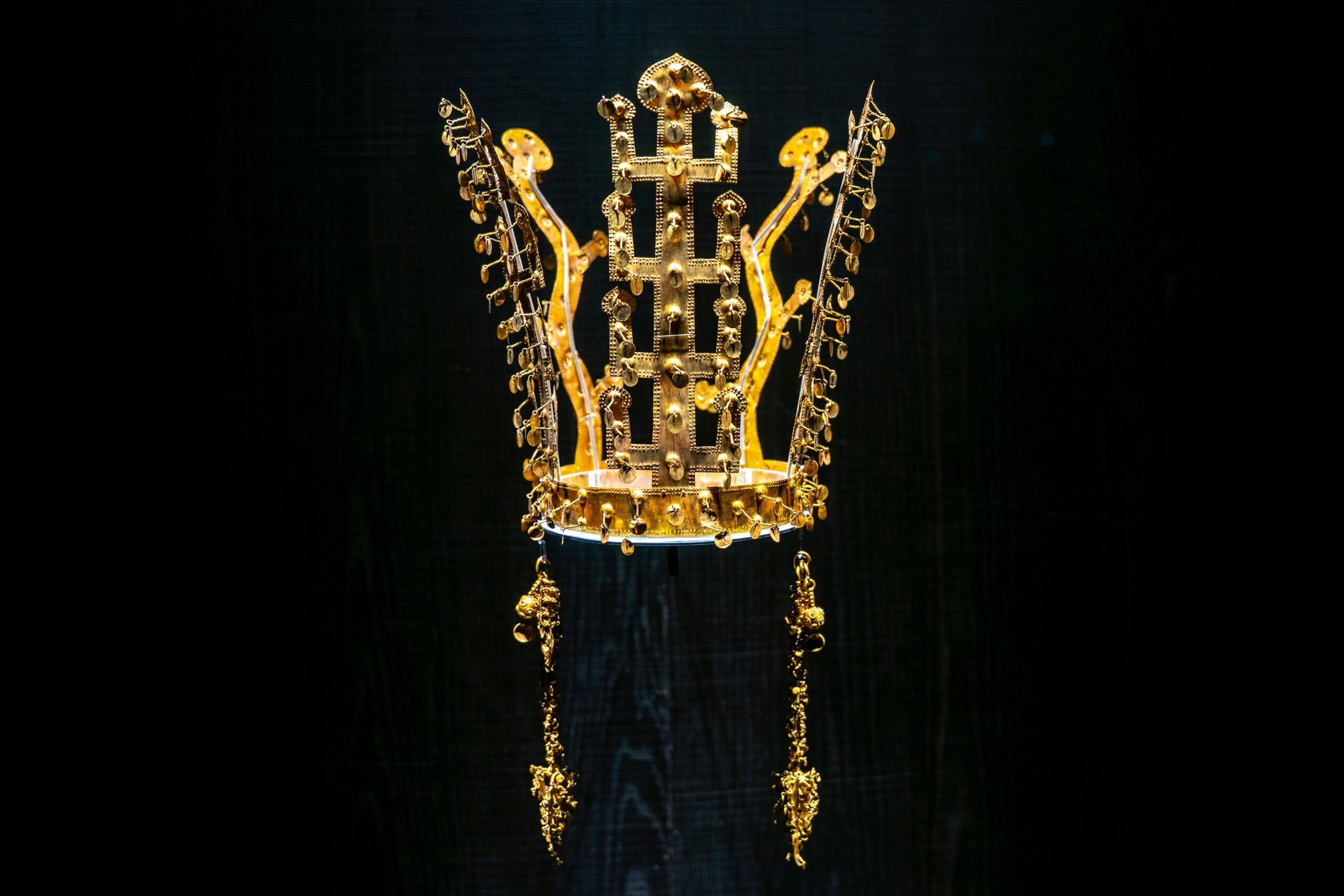 A golden Silla crown at the Gyeongju National Museum, South Korea