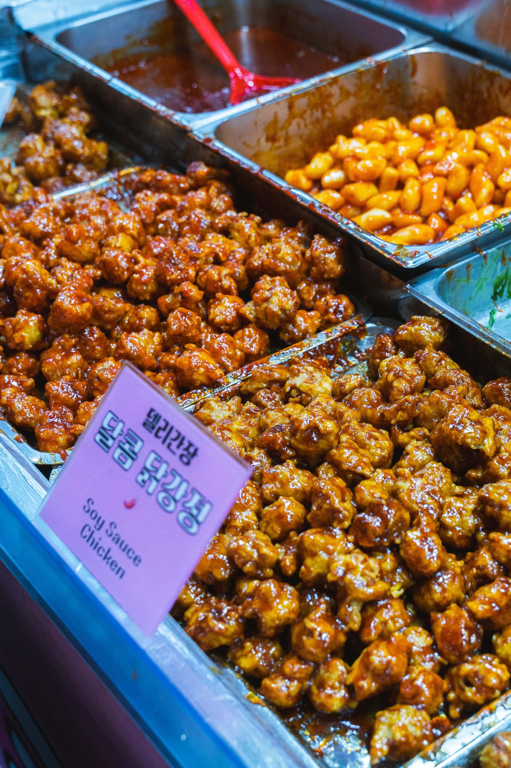 korean saucy fried chicken on display in Mangwon market