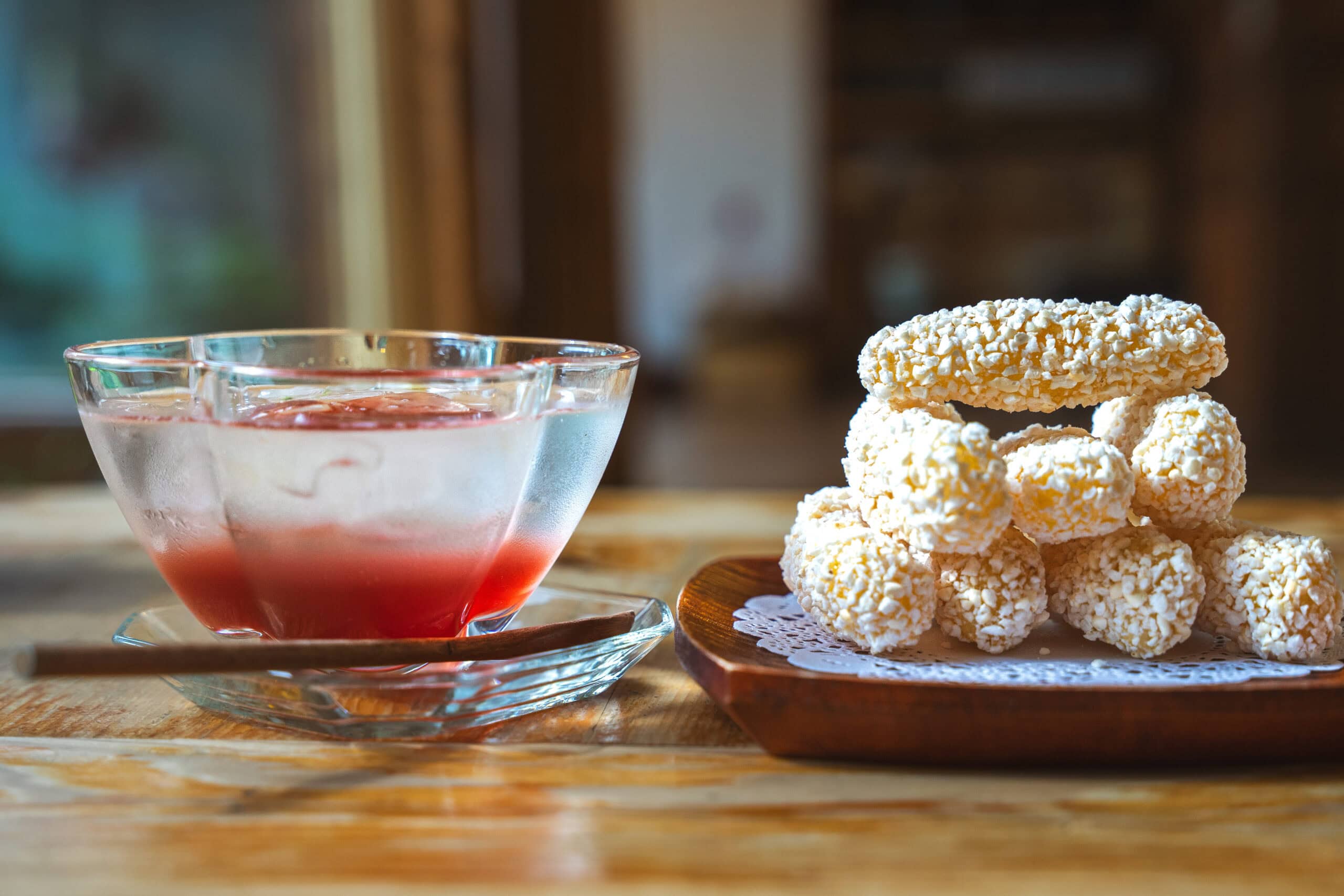 traditional korean tea and rice snacks served at Cha Tteul Tea house