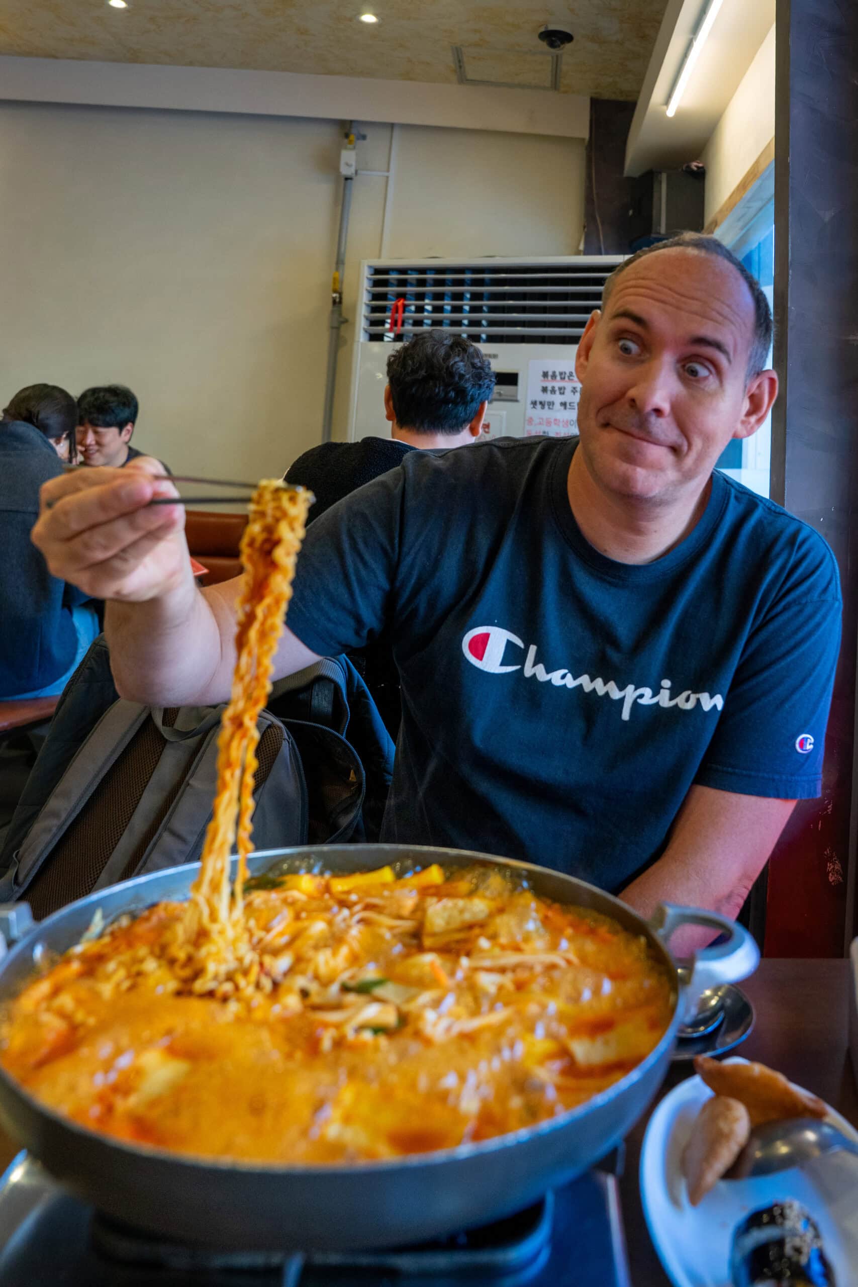 I am eating ramyeon and tteokbokki in tteobokki town